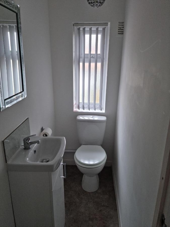 3 Bedroom House-เอลส์เมียร์พอร์ต ภายนอก รูปภาพ