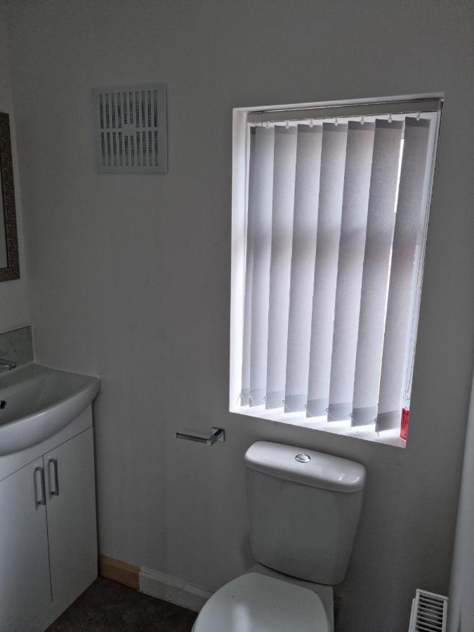 3 Bedroom House-เอลส์เมียร์พอร์ต ภายนอก รูปภาพ